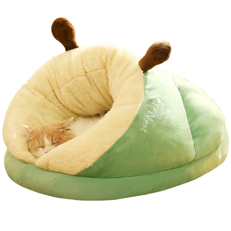 Cozy Winter Pet Bed for Cats & Small Dogs - The PetTrail